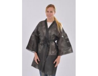UN05.02.120 Bata-kimono TNT pp. 30 gr, c/cintas y bolsillo homb.